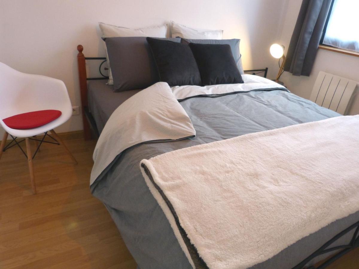Le 99B Modern Apartment Queen Size Bed Connected Tv Hallennes-lez-Haubourdin Kültér fotó