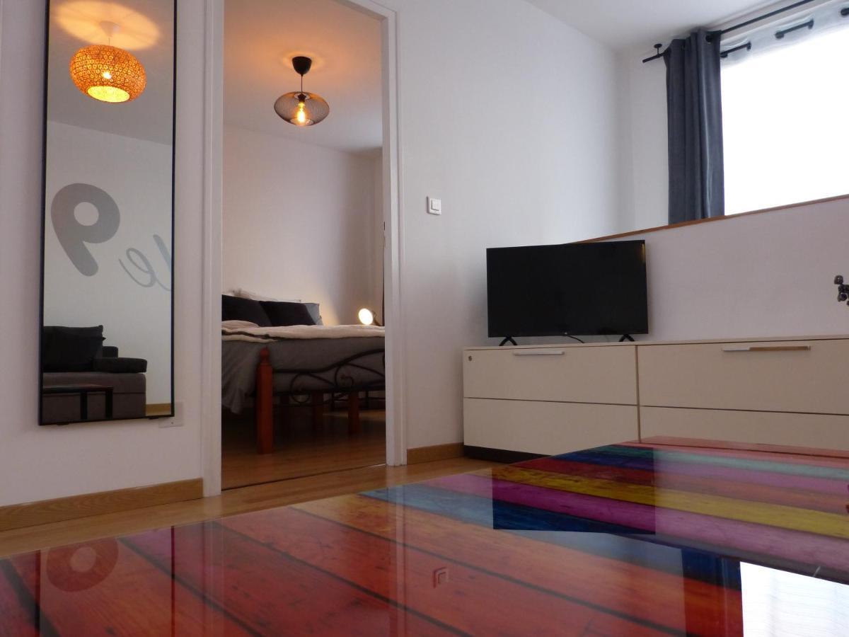 Le 99B Modern Apartment Queen Size Bed Connected Tv Hallennes-lez-Haubourdin Kültér fotó